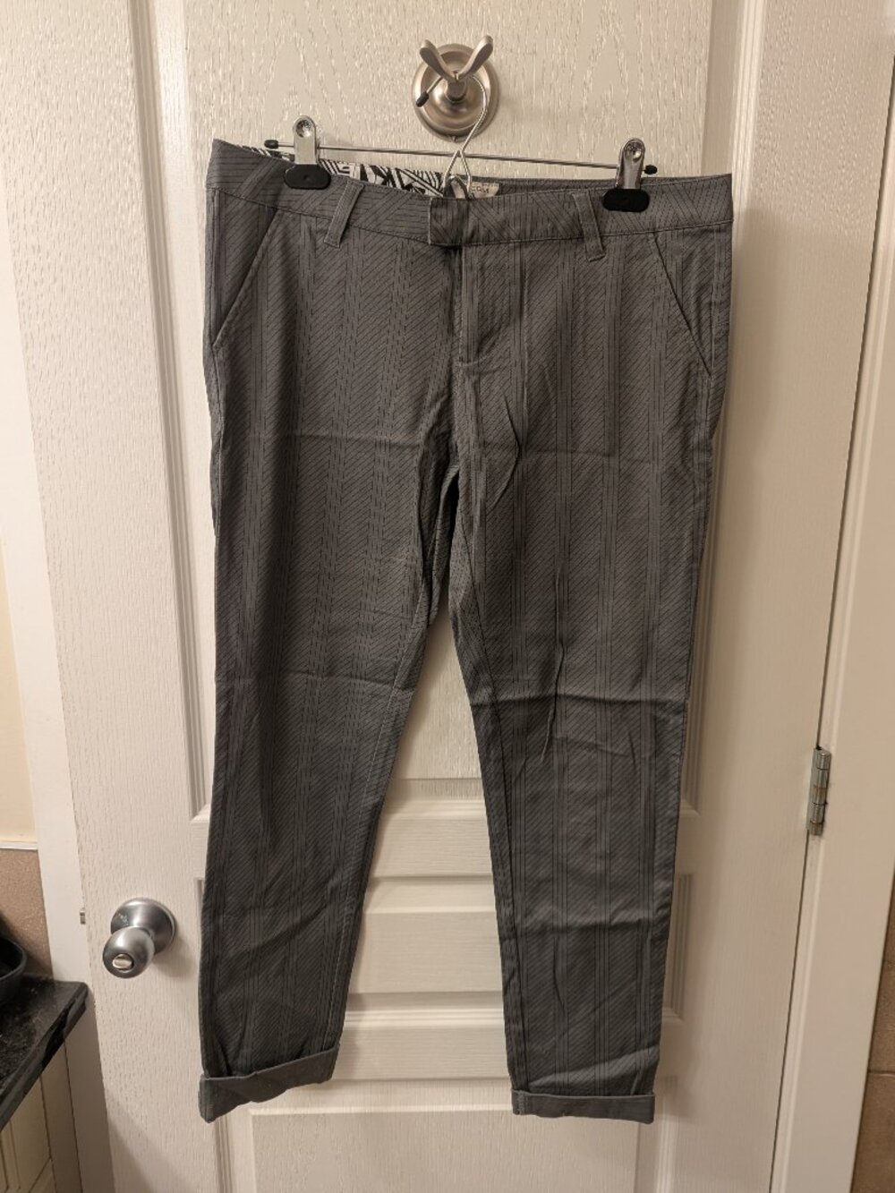 Volcom pants